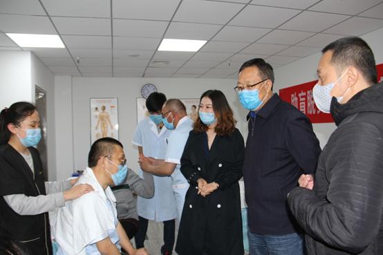 青海省金融办吴海最新动态，与自然美景的奇妙之旅