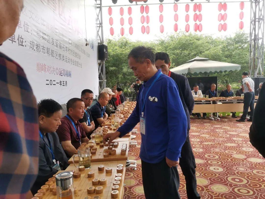 演员乐容容，学习表演艺术，迈向成功之路的启示