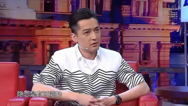 胡歌薛佳凝最新动态，科技引领生活潮流的前瞻体验
