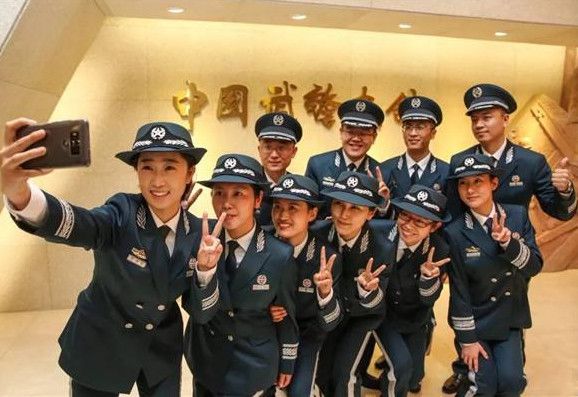 士官转文职最新规定，时代背景下的转型之路探索