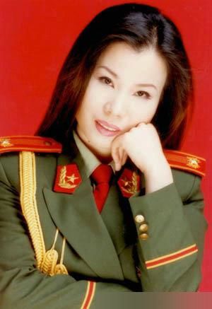 歌唱演员叶凡，音乐之路的闪耀之星
