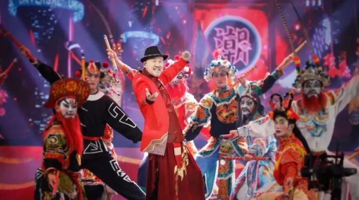 演员迟蓬，从舞台到荧屏的自信蜕变与职业成就