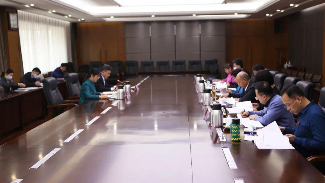 泰安最新常委名单,泰安最新常委名单，一场自然美景的探索之旅